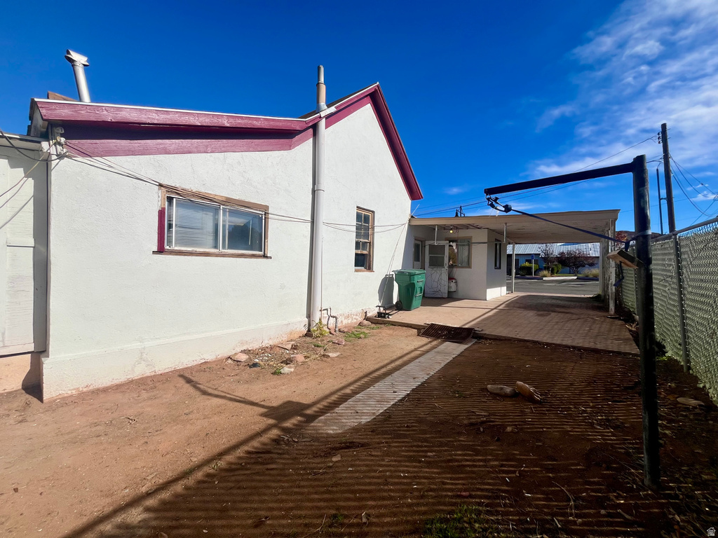 94 E 100 N Moab, UT 84532