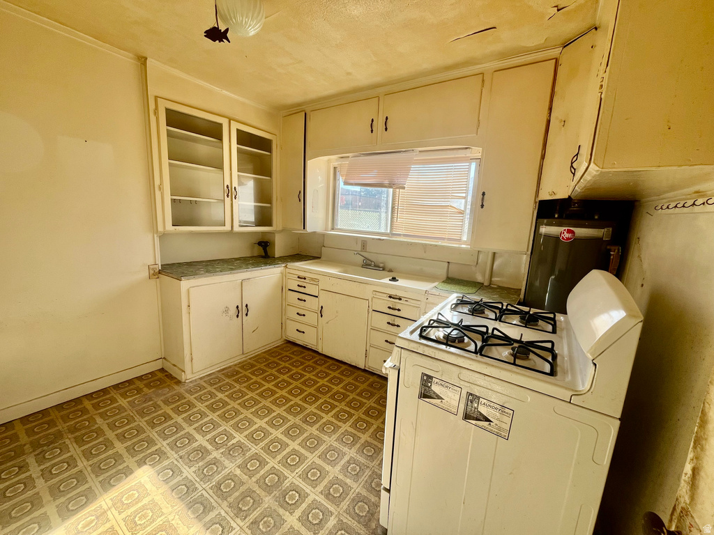 94 E 100 N Moab, UT 84532