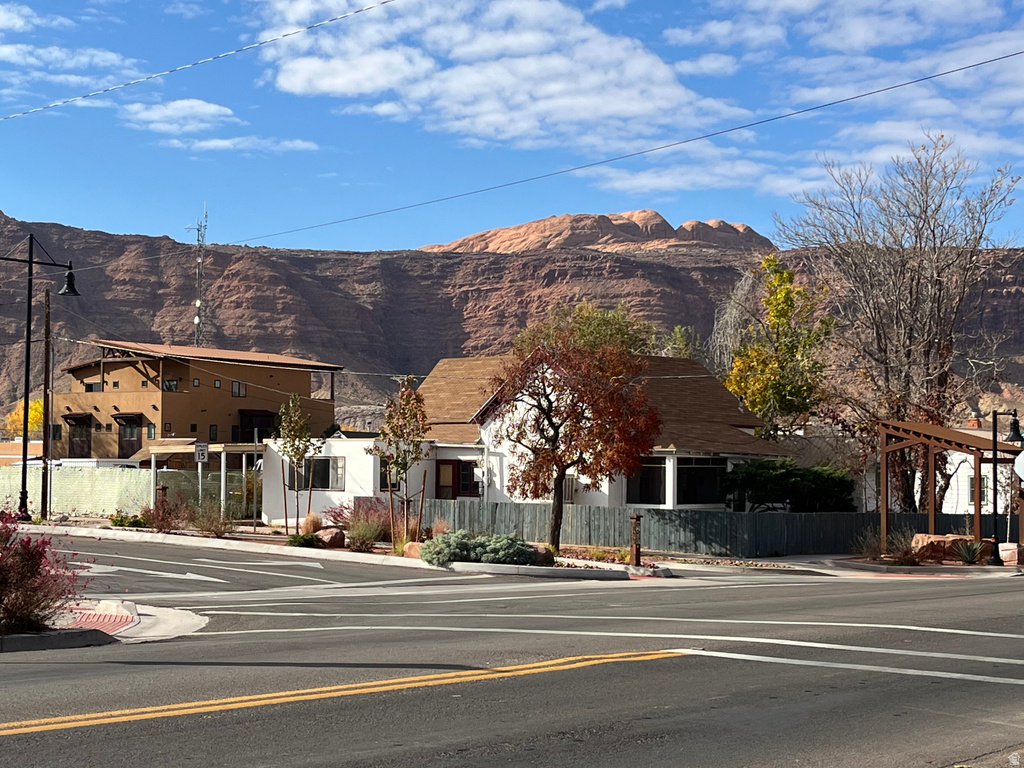 94 E 100 N Moab, UT 84532