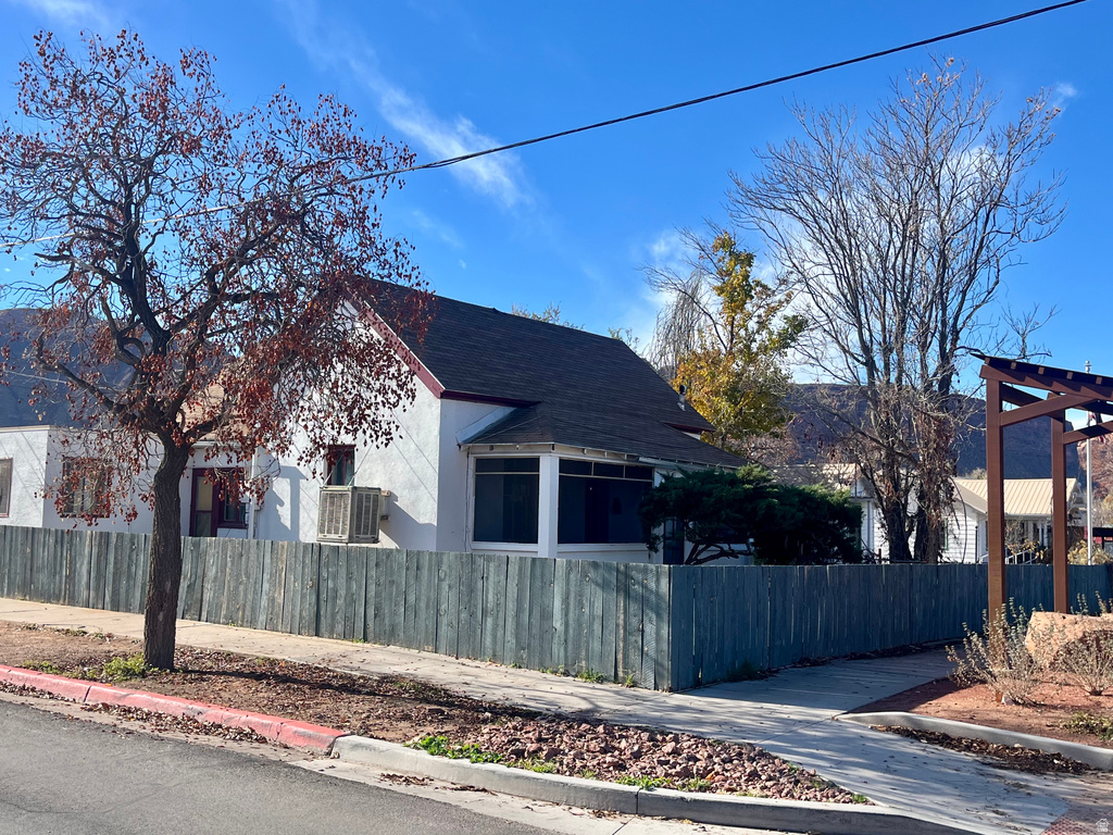 94 E 100 N Moab, UT 84532