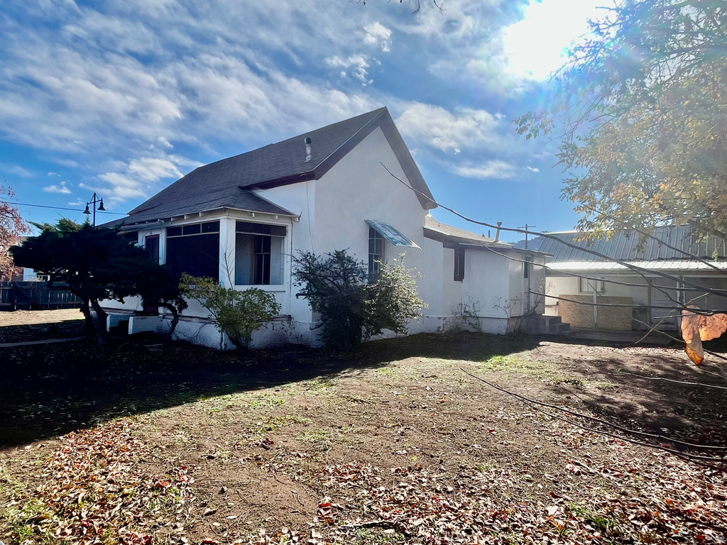 94 E 100 N Moab, UT 84532