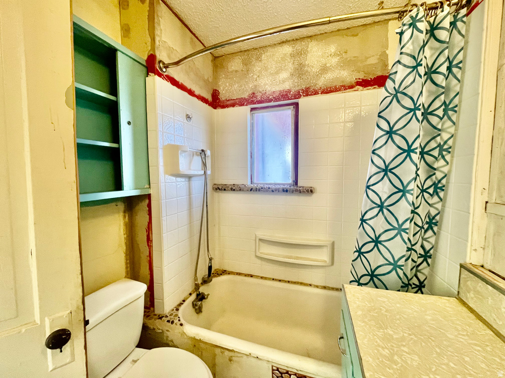 94 E 100 N Moab, UT 84532