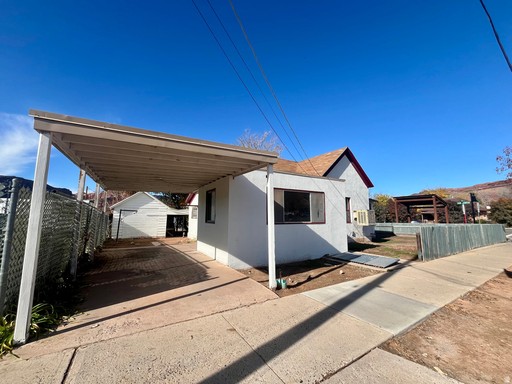 94 E 100 N Moab, UT 84532