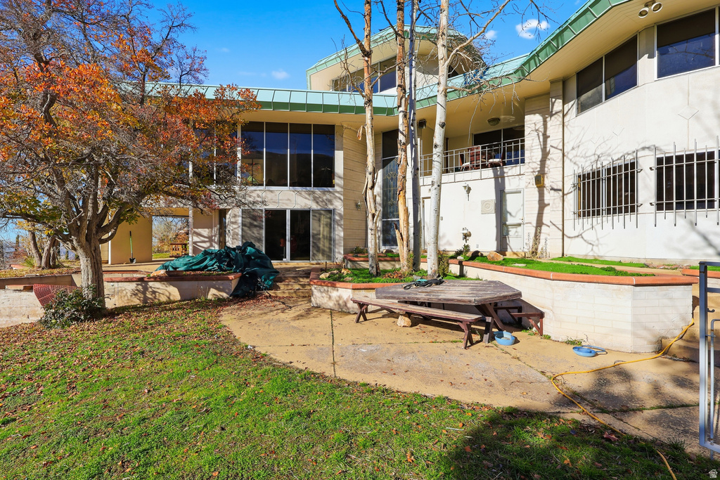 2790 E LANCASTER DR Salt Lake City, UT 84108