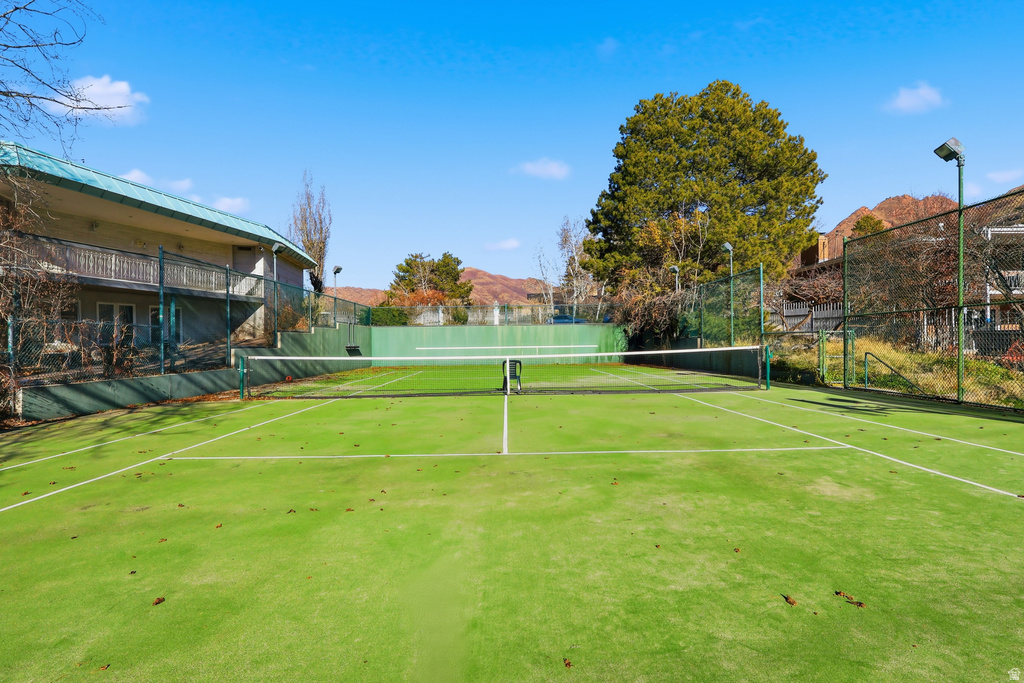 2790 E LANCASTER DR Salt Lake City, UT 84108