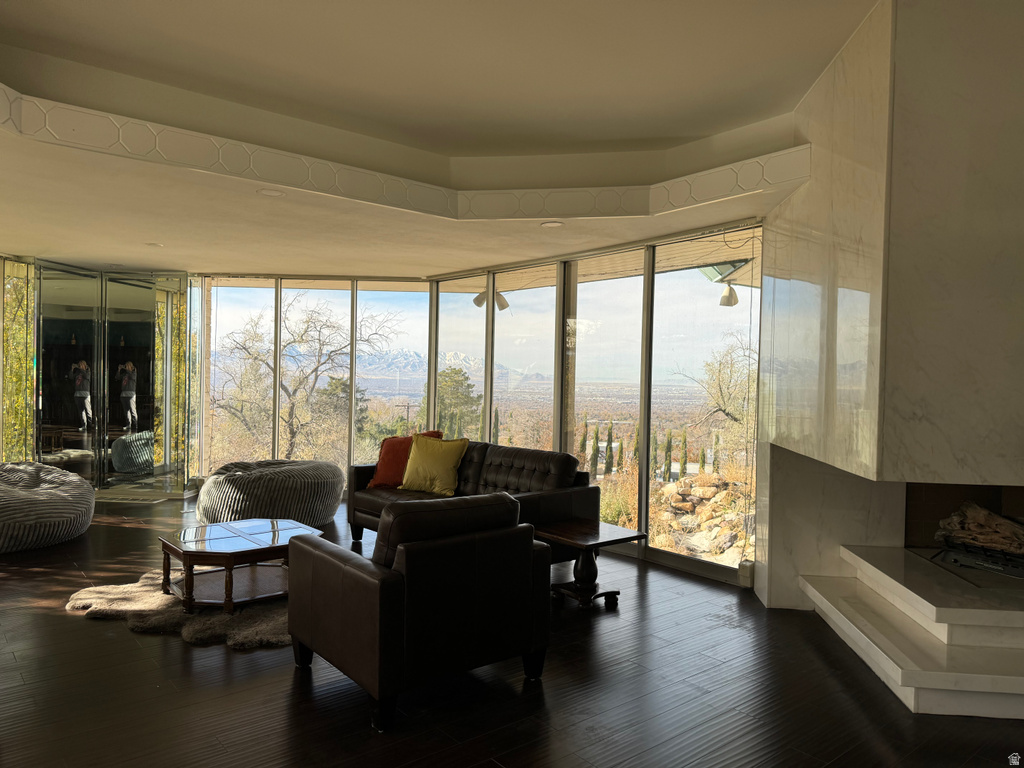 2790 E LANCASTER DR Salt Lake City, UT 84108