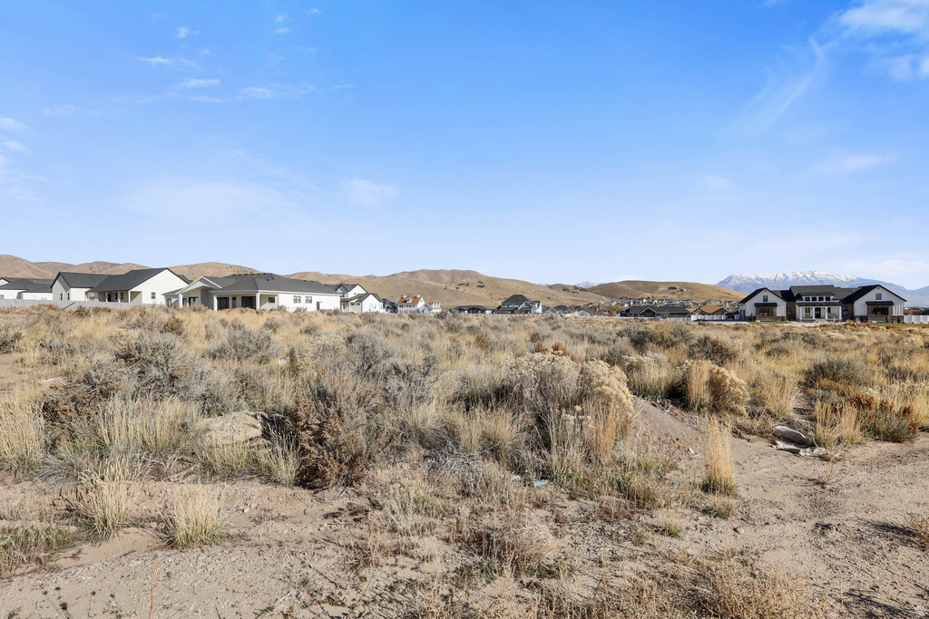 9709 N HIBISCUS LN Eagle Mountain, UT 84005