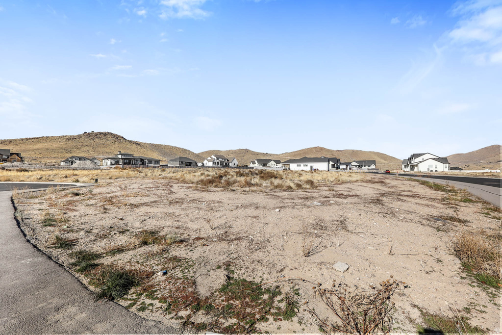 9709 N HIBISCUS LN Eagle Mountain, UT 84005