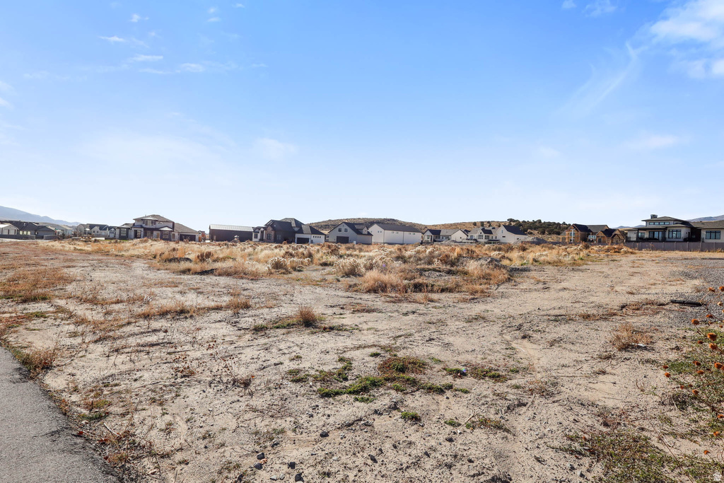 9709 N HIBISCUS LN Eagle Mountain, UT 84005