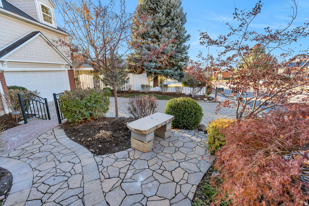 1096 E 2500 N Provo, UT 84604