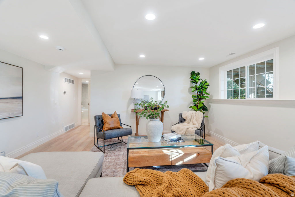 1096 E 2500 N Provo, UT 84604