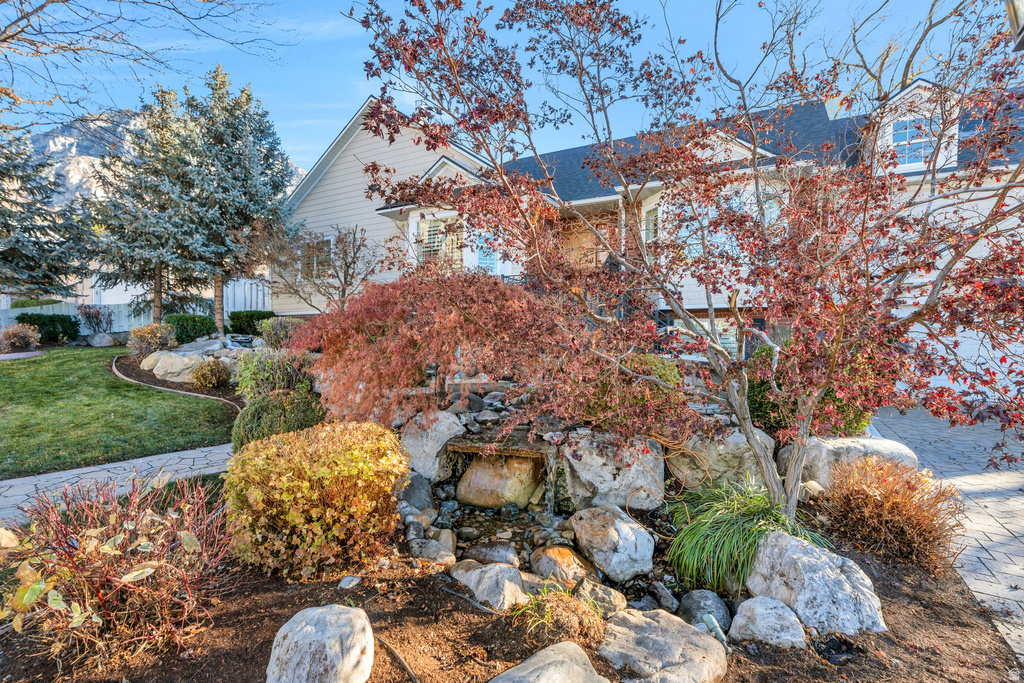 1096 E 2500 N Provo, UT 84604