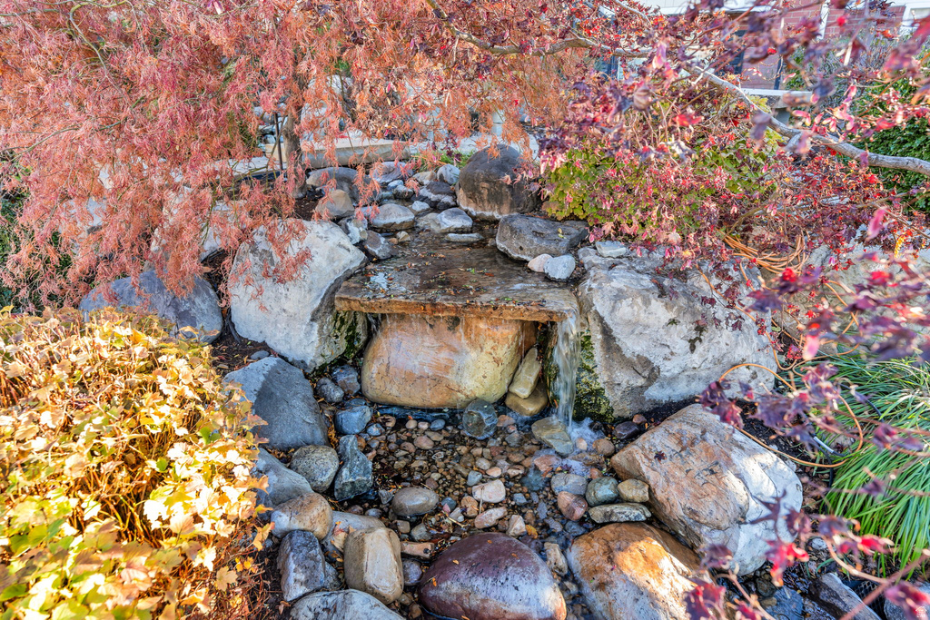 1096 E 2500 N Provo, UT 84604