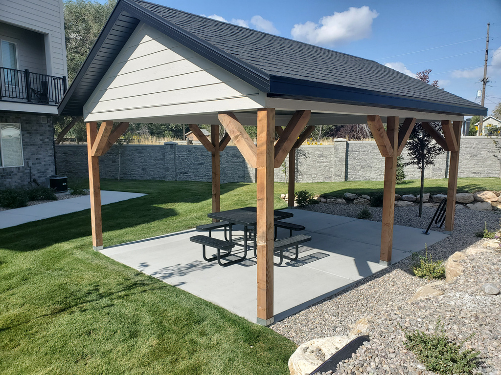 1273 E 16TH ST Ogden, UT 84401