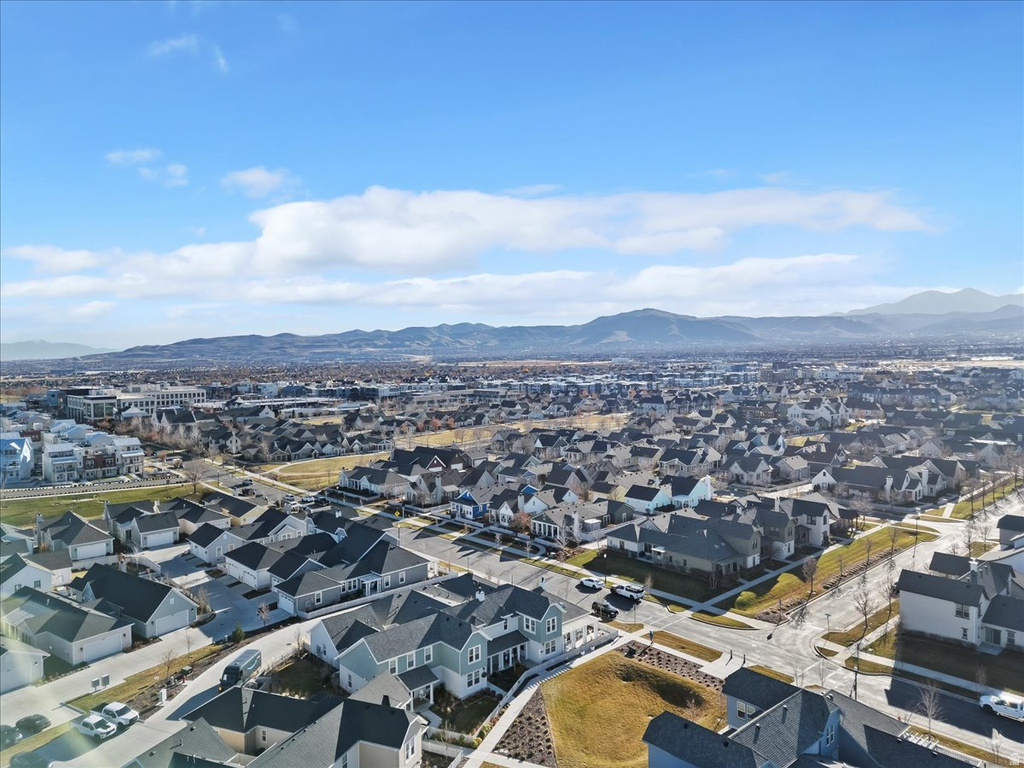 11021 S KESTREL RISE RD South Jordan, UT 84009