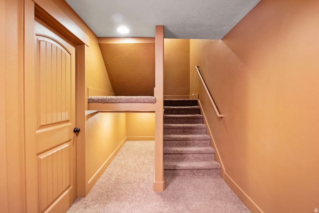 10426 S MILLERTON DR South Jordan, UT 84009