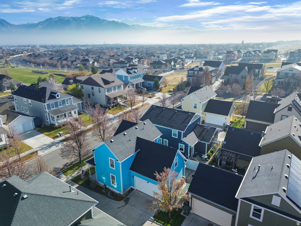 10426 S MILLERTON DR South Jordan, UT 84009