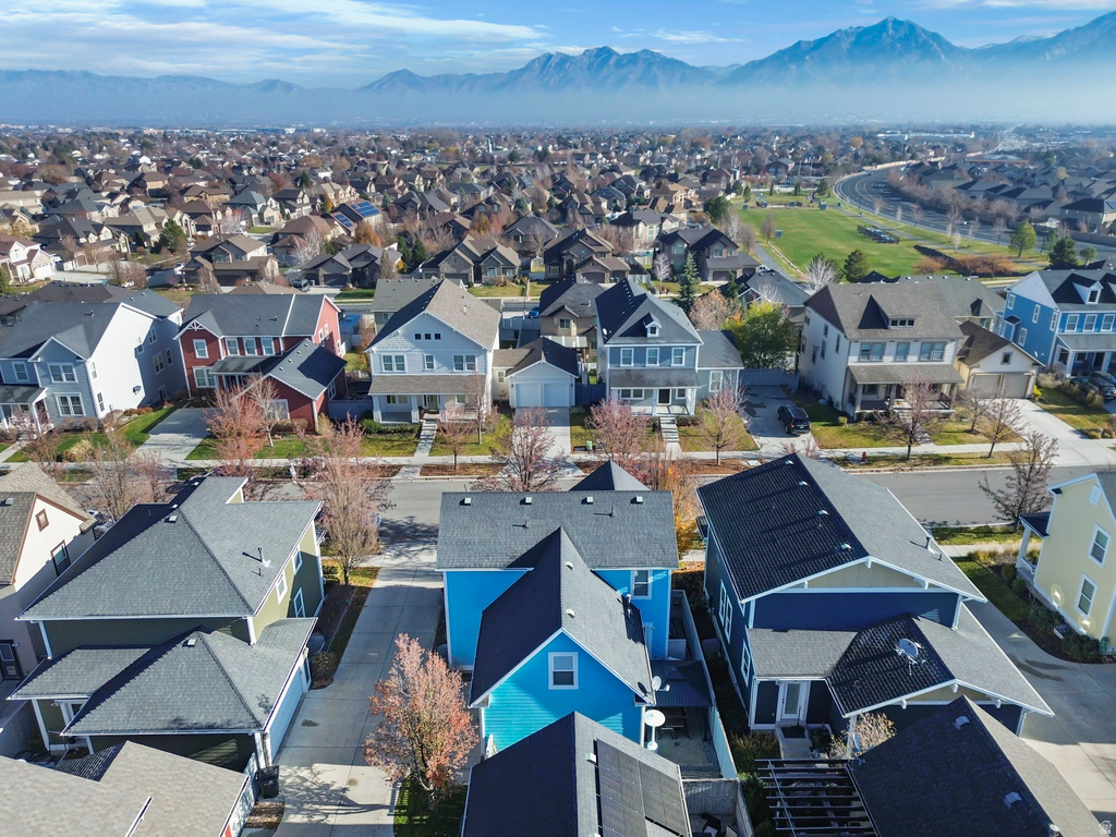 10426 S MILLERTON DR South Jordan, UT 84009