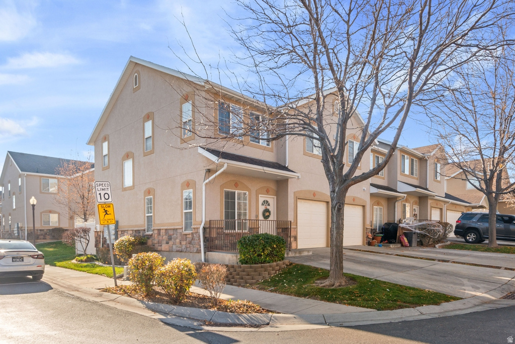 5527 W CALIENTE DR West Jordan, UT 84081