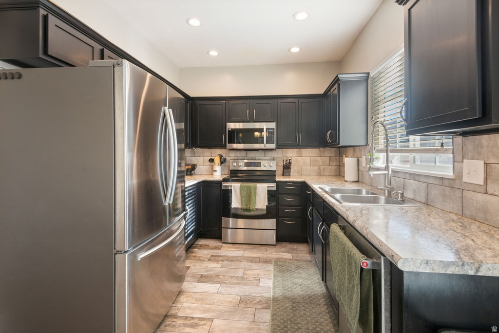 5527 W CALIENTE DR West Jordan, UT 84081