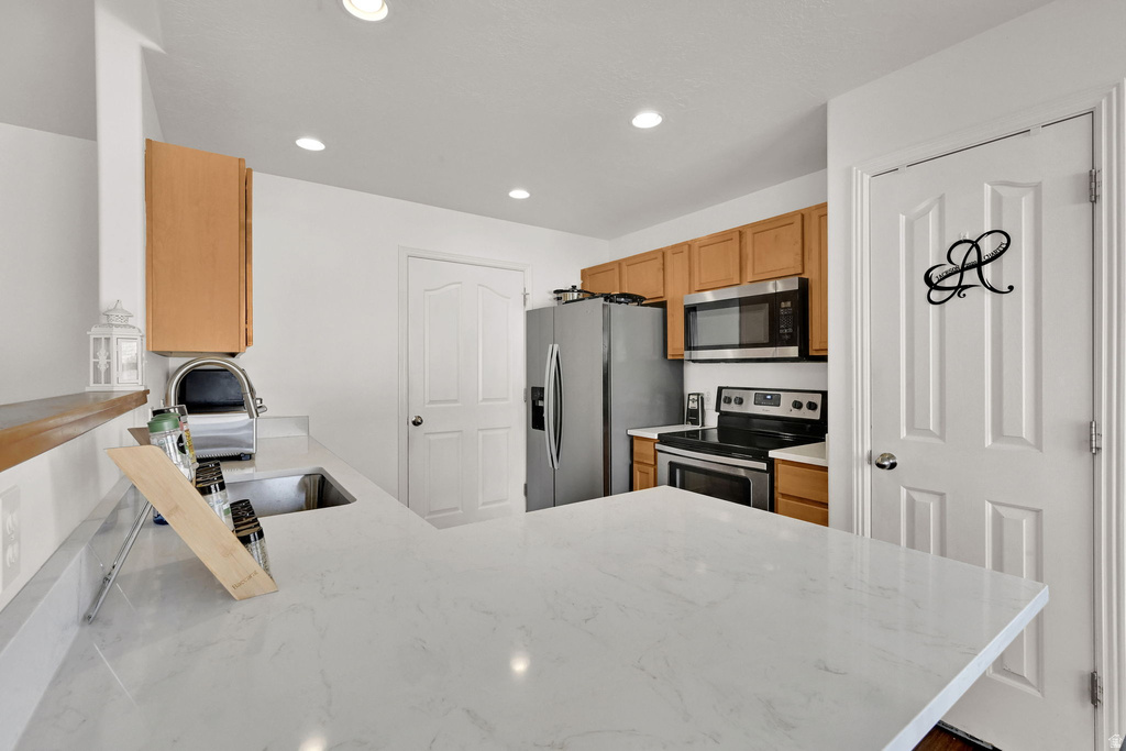 11935 S POWDER CV Herriman, UT 84065