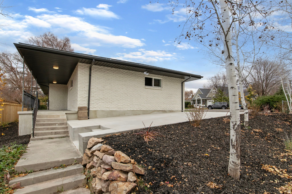 4386 S 2490 E Holladay, UT 84124
