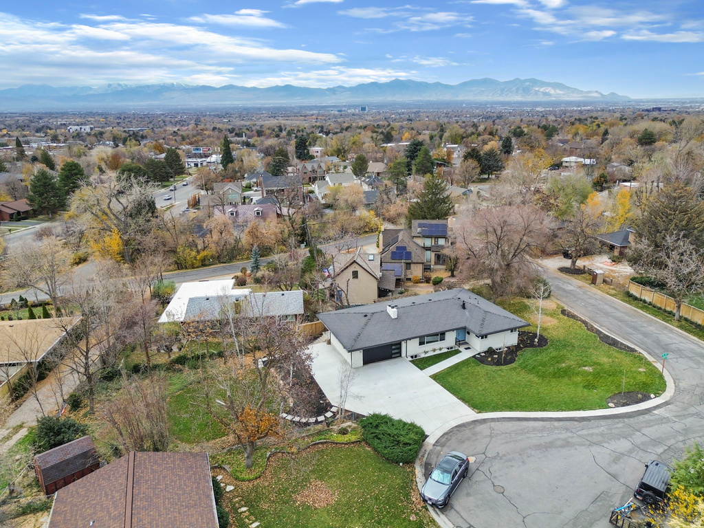 4386 S 2490 E Holladay, UT 84124