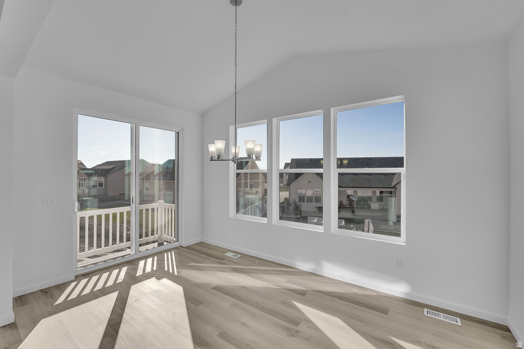 8655 N HALLORAN CT #1324 Lake Point, UT 84074