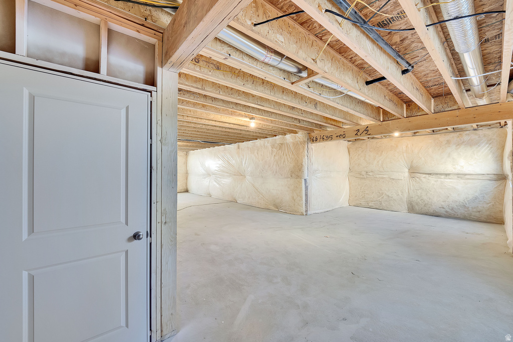 8655 N HALLORAN CT #1324 Lake Point, UT 84074