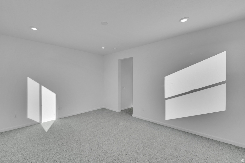 8655 N HALLORAN CT #1324 Lake Point, UT 84074