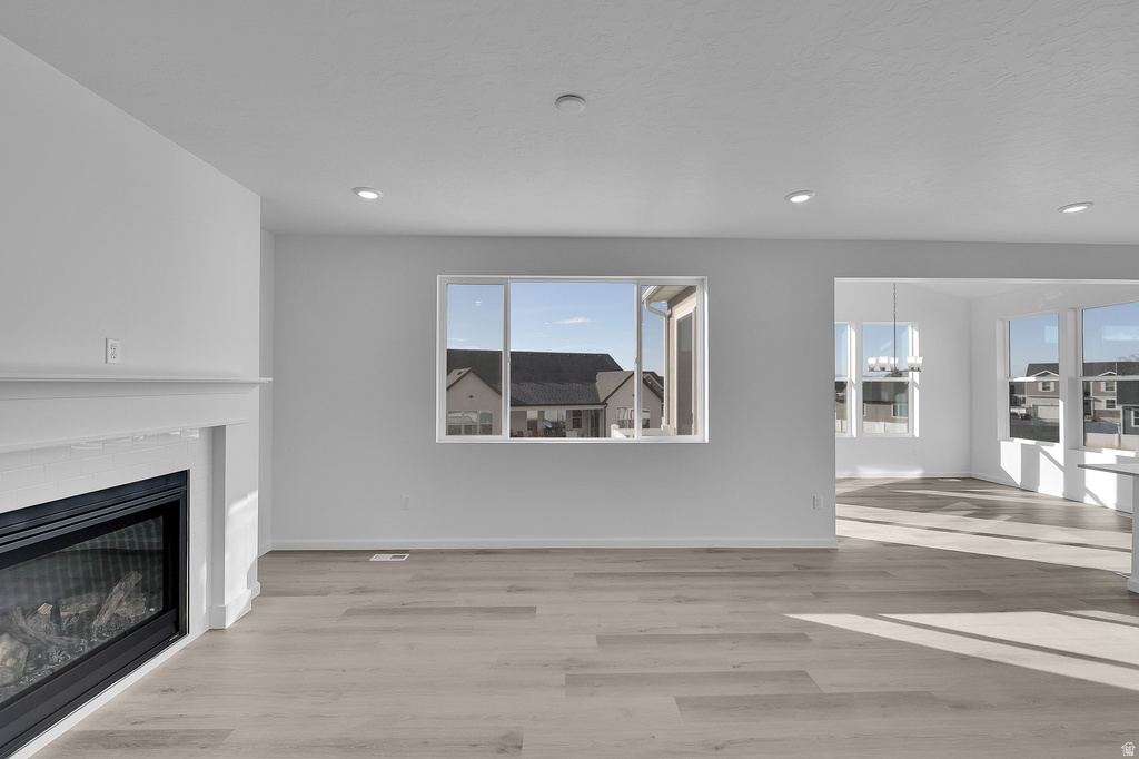 8655 N HALLORAN CT #1324 Lake Point, UT 84074