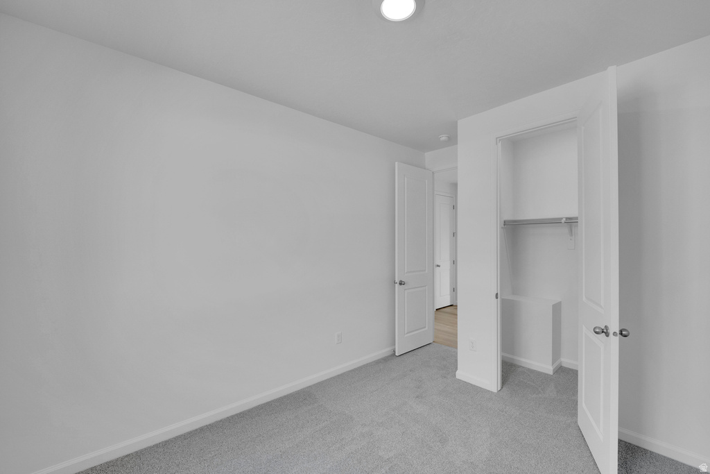 8655 N HALLORAN CT #1324 Lake Point, UT 84074