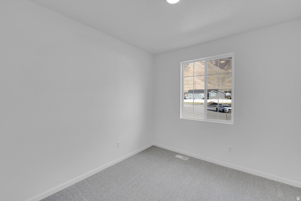 8655 N HALLORAN CT #1324 Lake Point, UT 84074