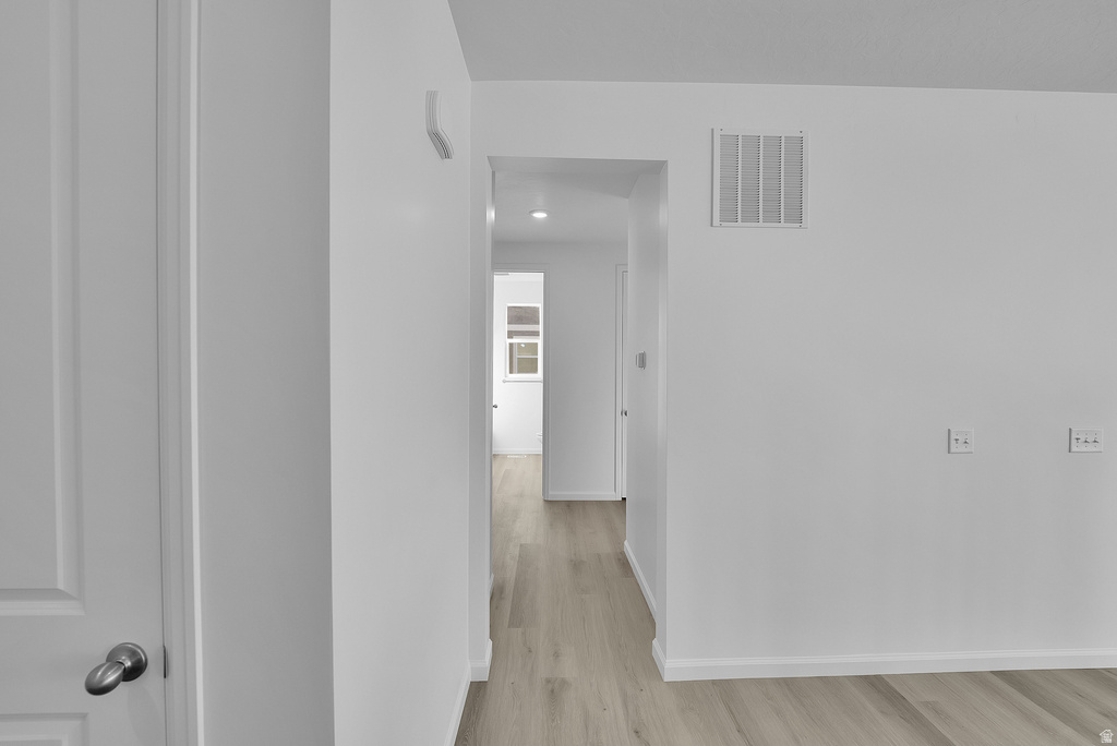 8655 N HALLORAN CT #1324 Lake Point, UT 84074