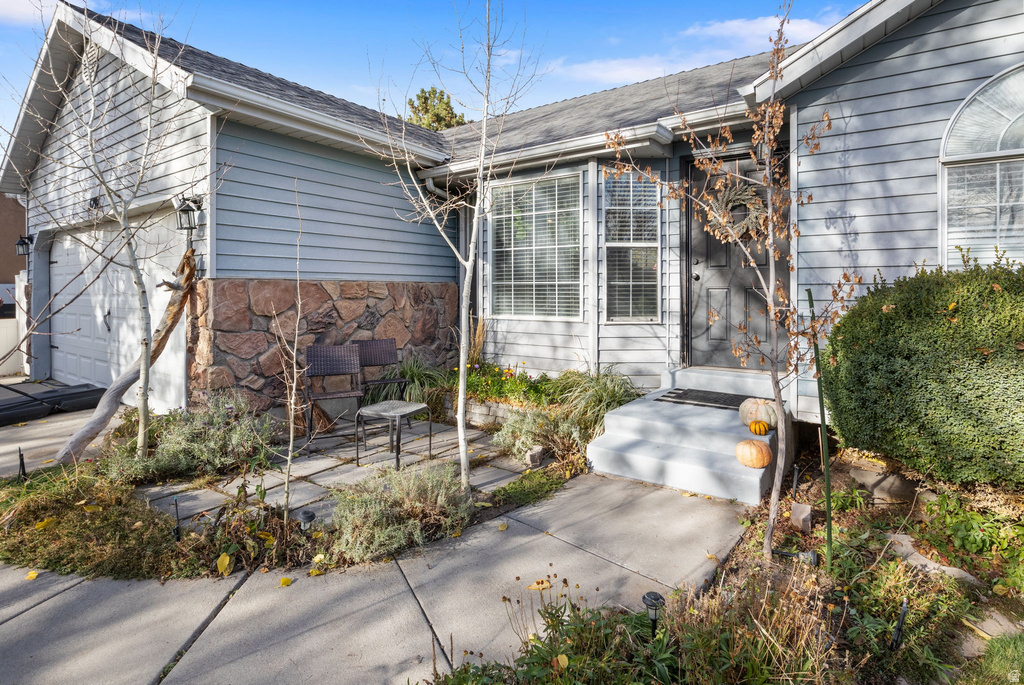 5798 W PLUMBAGO AVE Salt Lake City, UT 84118
