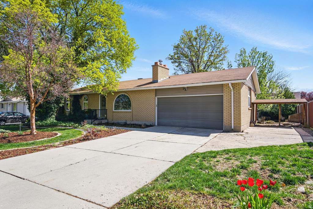 4227 S HOPI DR West Valley City, UT 84119