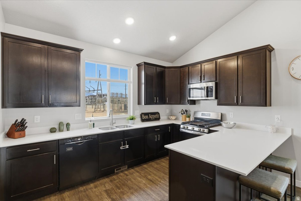 2326 N PENSTEMON WAY Lehi, UT 84048