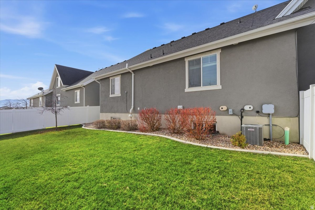 2326 N PENSTEMON WAY Lehi, UT 84048