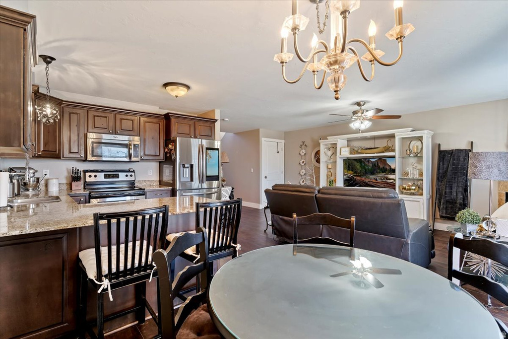 2064 S ORCHARD DR Bountiful, UT 84010