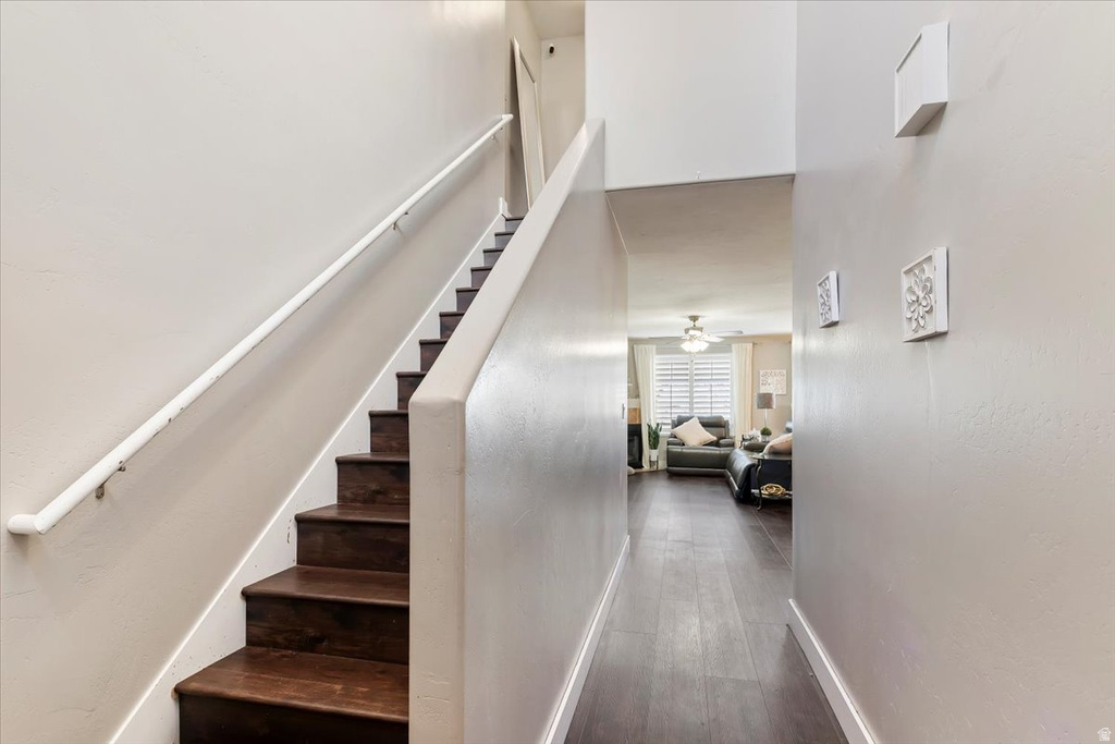 2064 S ORCHARD DR Bountiful, UT 84010