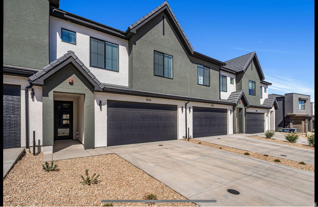 1626 S RIPPLE ROCK DR Washington, UT 84780