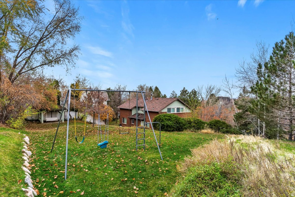 1512 CHERRY BLOSSOM DR Farmington, UT 84025