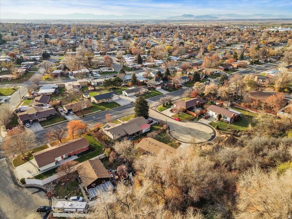 1102 E CAROLYN PL. Brigham City, UT 84302