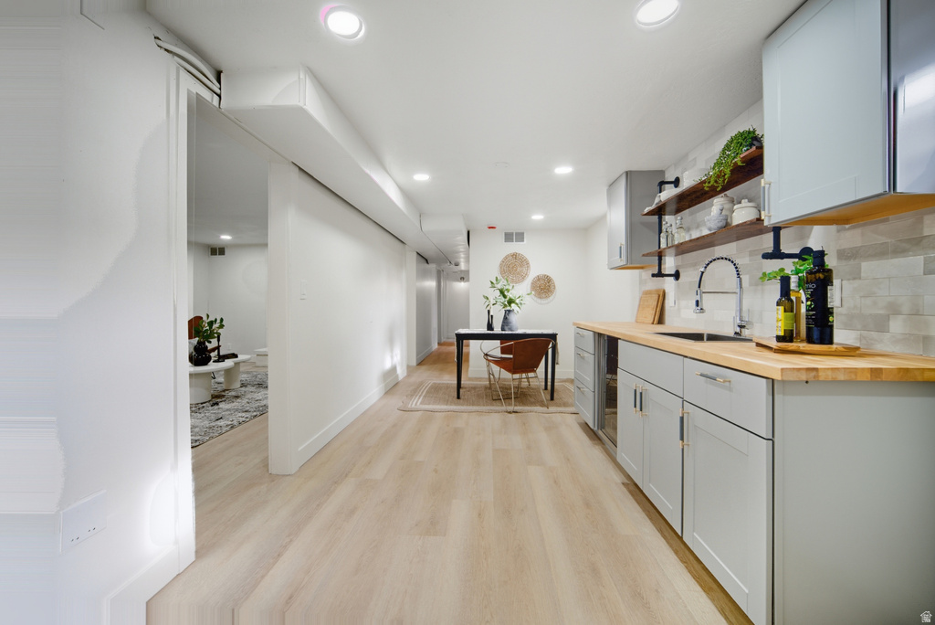 1637 E STAKER WAY Cottonwood Heights, UT 84121