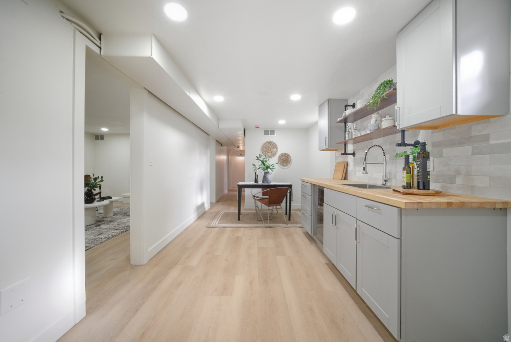 1637 E STAKER WAY Cottonwood Heights, UT 84121