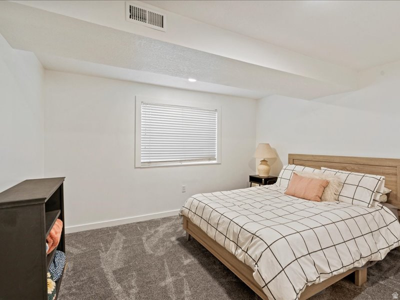 943 W 60 N Layton, UT 84041