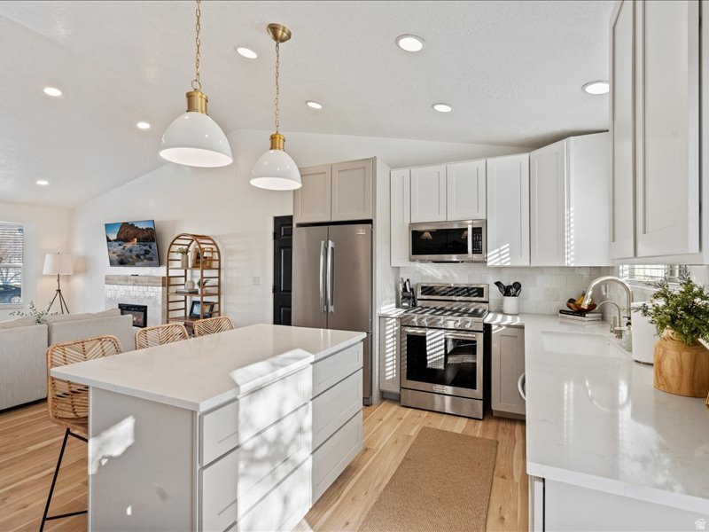 943 W 60 N Layton, UT 84041