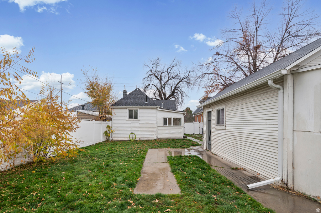 1038 W 300 S Salt Lake City, UT 84104