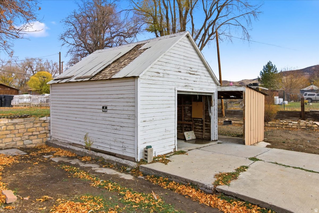 12 E 200 S Salina, UT 84654