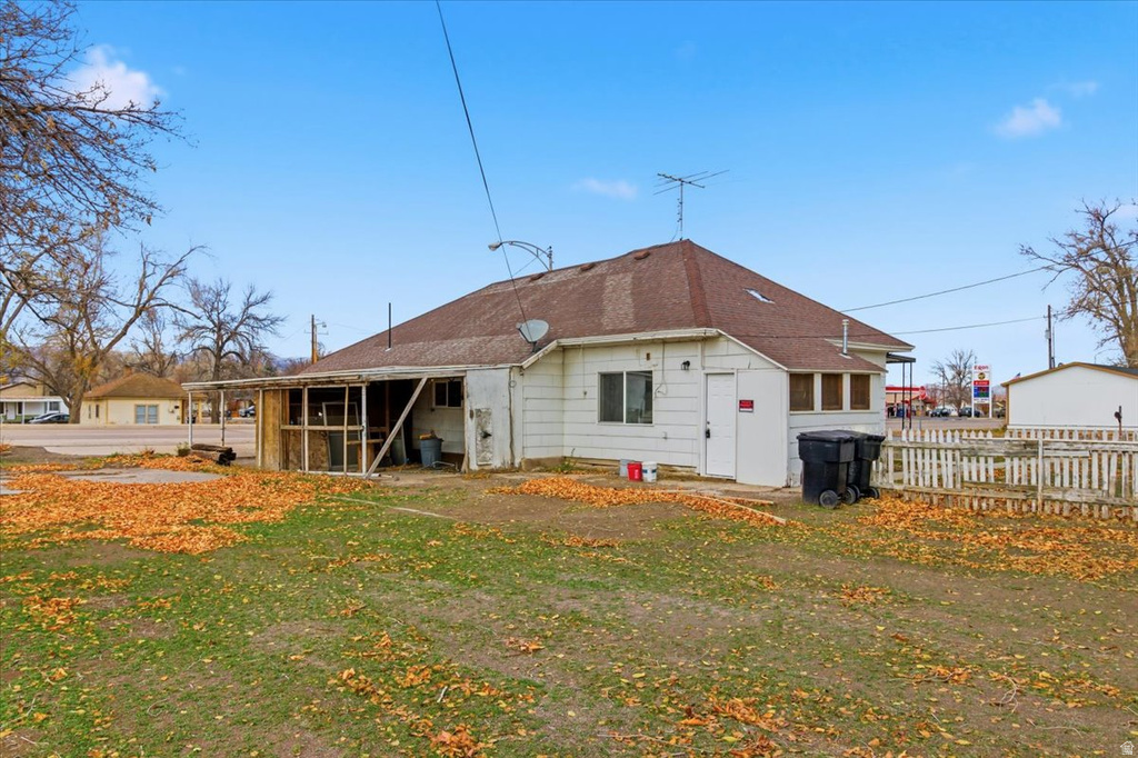 12 E 200 S Salina, UT 84654